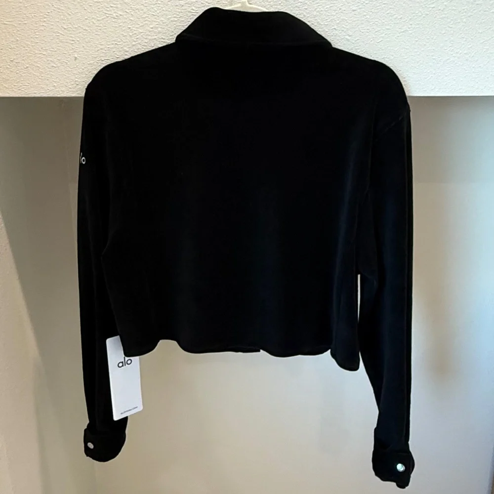 NWT Alo Black Micro Corduroy Cropped Dreamer Button Down Jacket (Size S) - Picture 9 of 11
